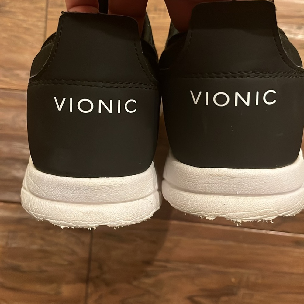 Vionic Camrie Black and White Slip-On Mesh Athletic Sneakers Size 9 - Picture 3 of 6